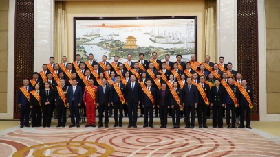 万搏官方网页版_万搏wanbo(中国)
董事长徐浩宇荣获“江苏省劳动模范”称号